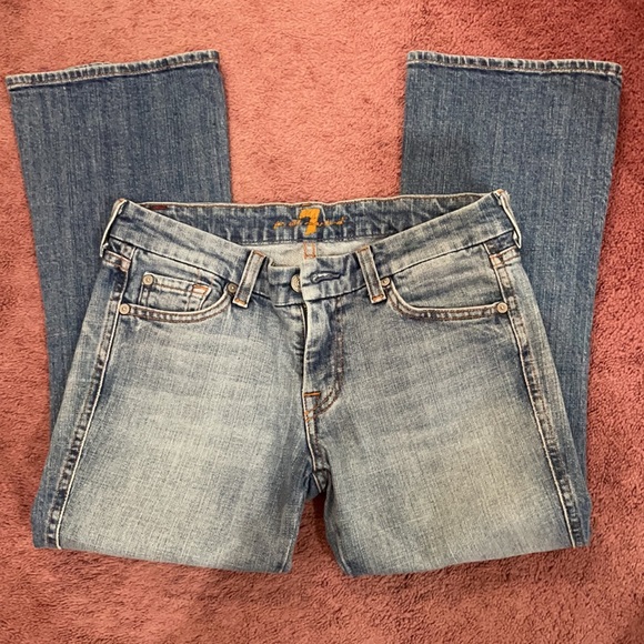 7 For All Mankind Cropped jean  - size 28 - Picture 3 of 7